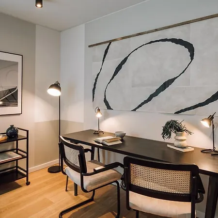 Milfontes - 2 Bedrooms And Shared Pool In Areeiro Lägenhet *